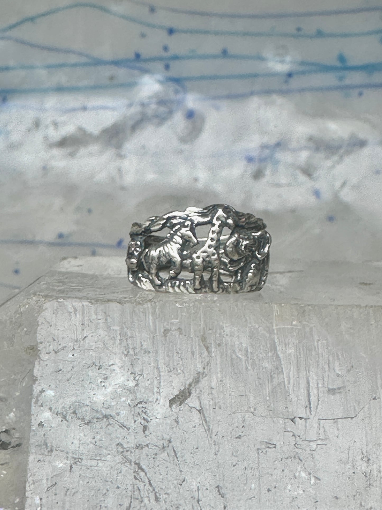 Animal ring Ted Ott Navajo size 5.5 Safari elephant giraffe horse zebra? hippo tiger sterling