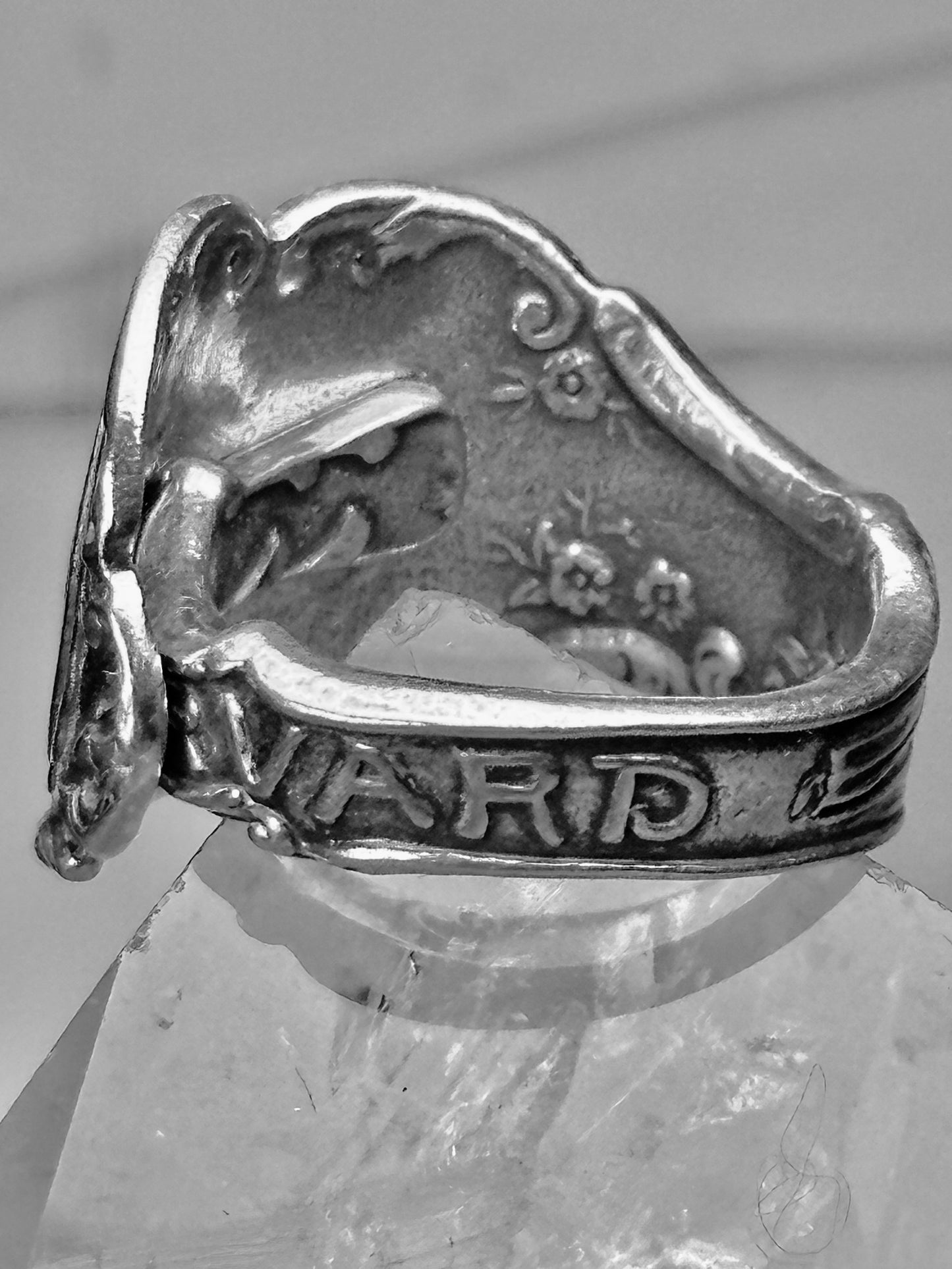 Harvard Spoon ring Alumnae Graduate  band size 7.50 sterling silver women