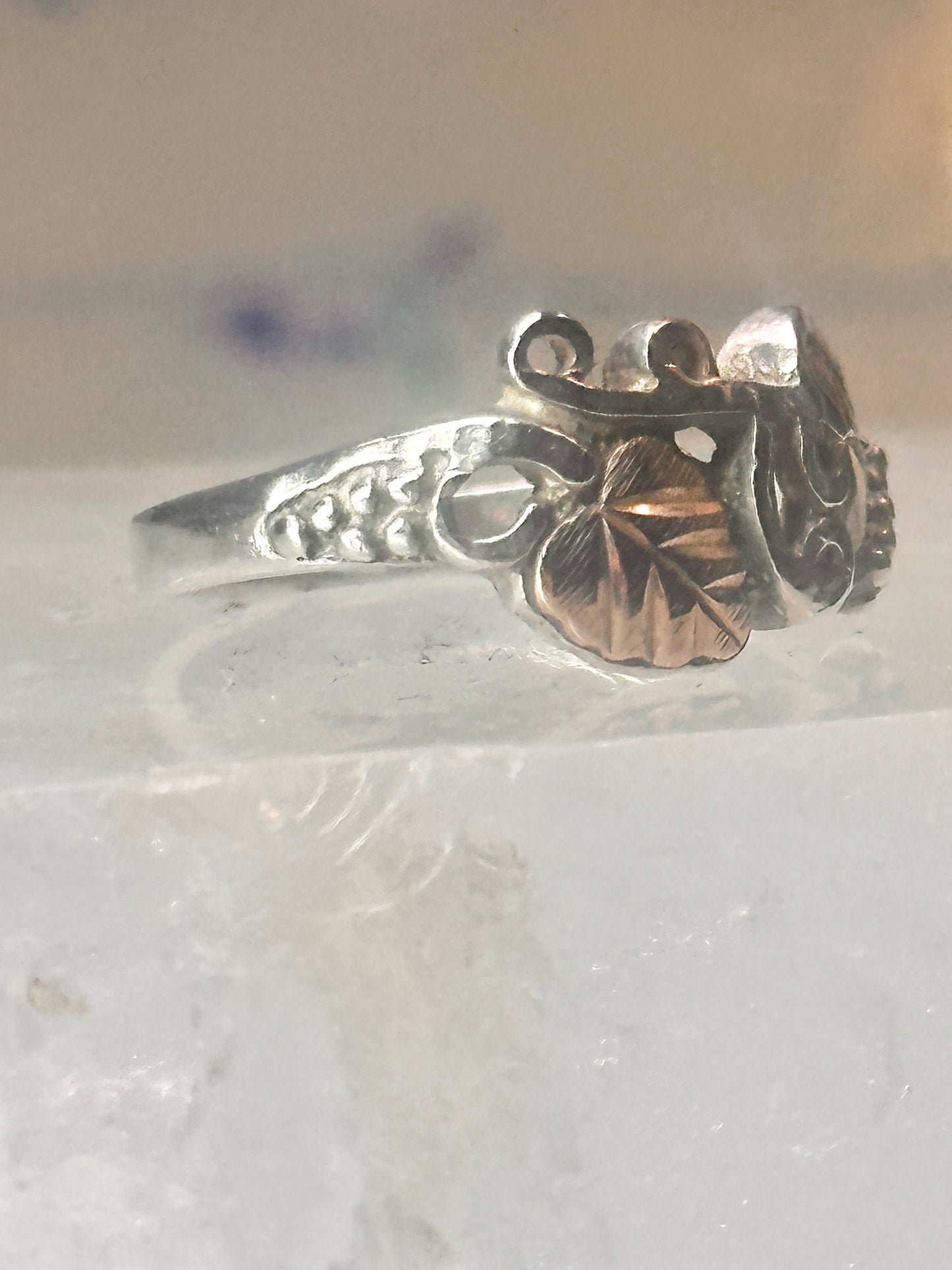 Black Hills Gold ring floral band size 7 sterling silver women girls