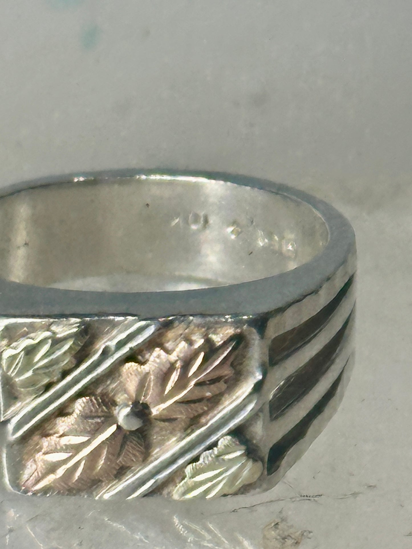 Black Hills Gold ring leaves band size 8.25 sterling silver detailed 10K women men