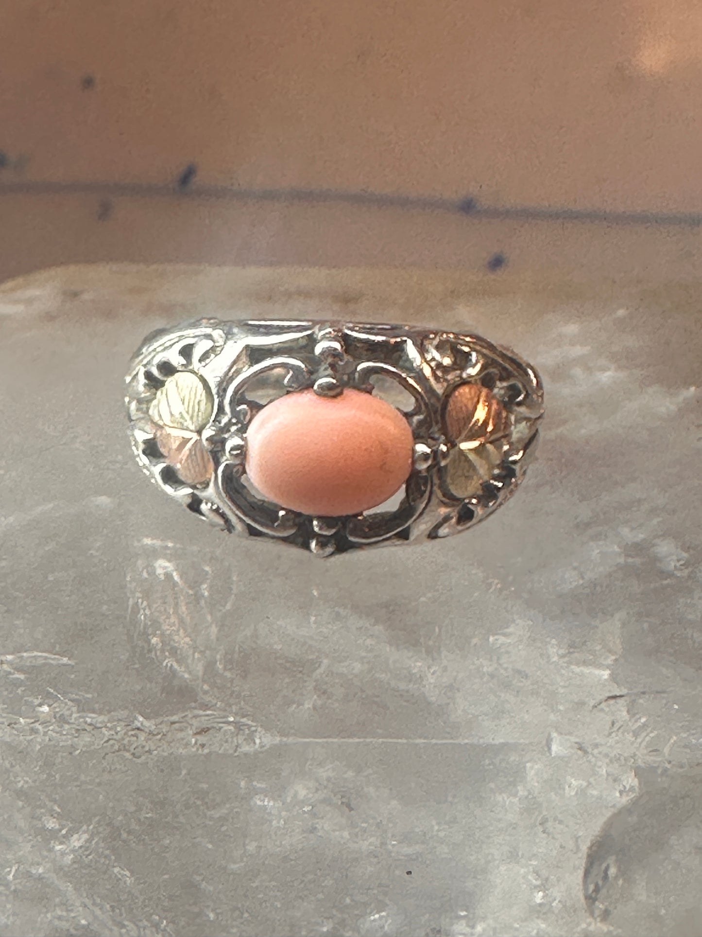 Black Hills Gold ring coral band leaves size 6 sterling silver women