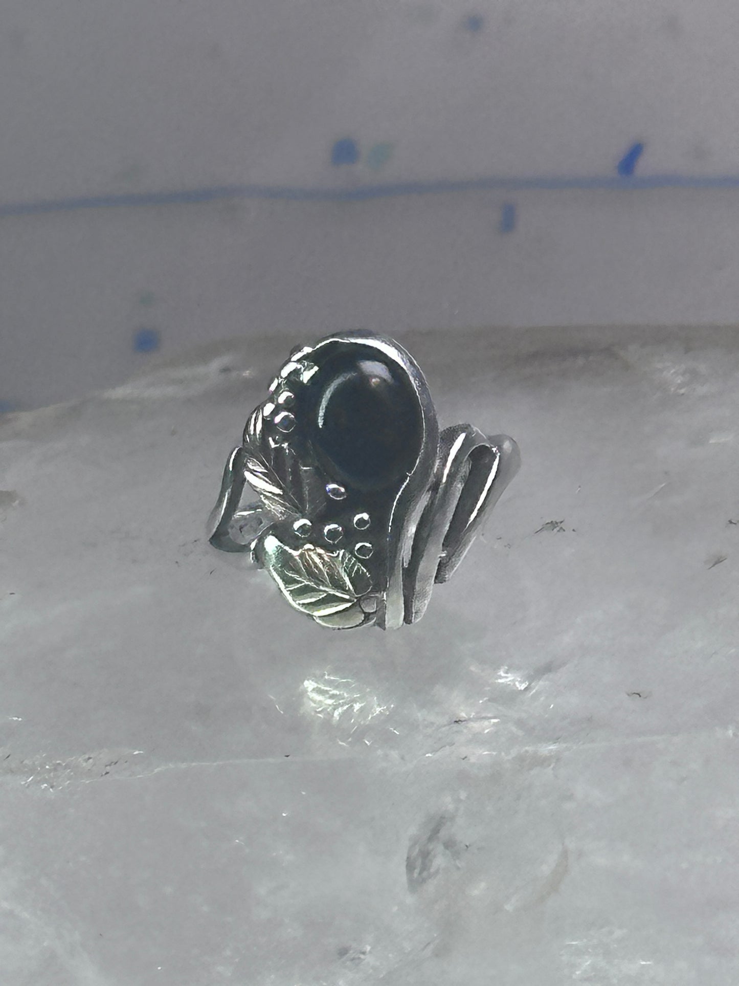 Black Hills Gold ring onyx band leaves size 3 sterling silver women