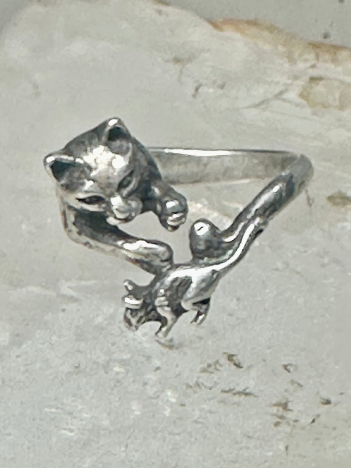 Cat ring chasing mouse band size 7 sterling silver women girls