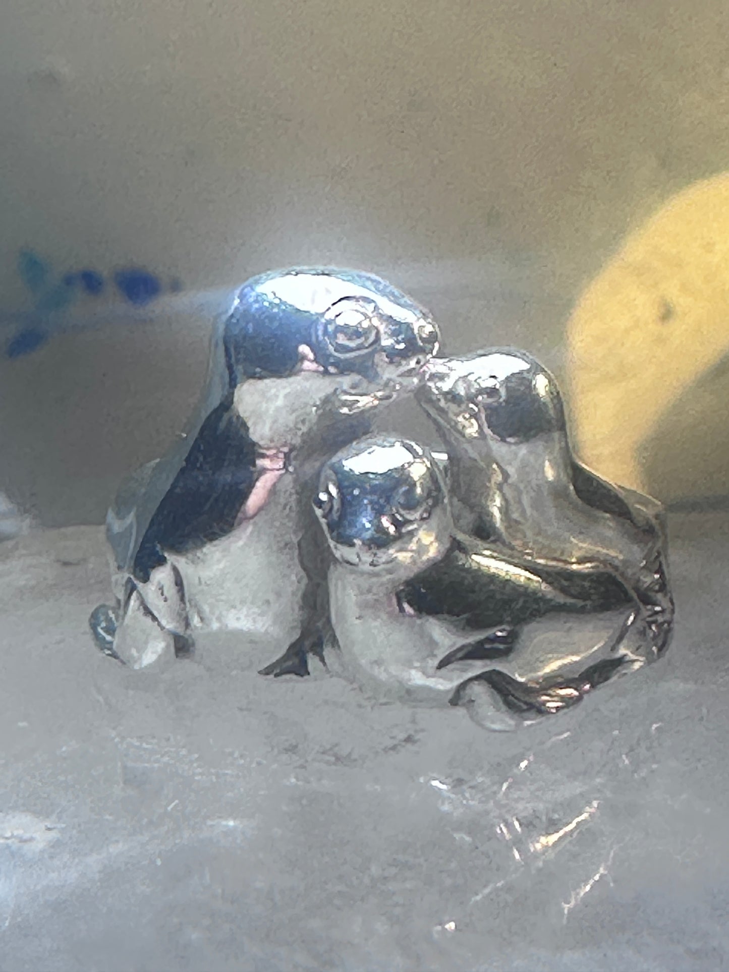 Seal family pod ring Kabana band size 7.25 sterling silver women girls