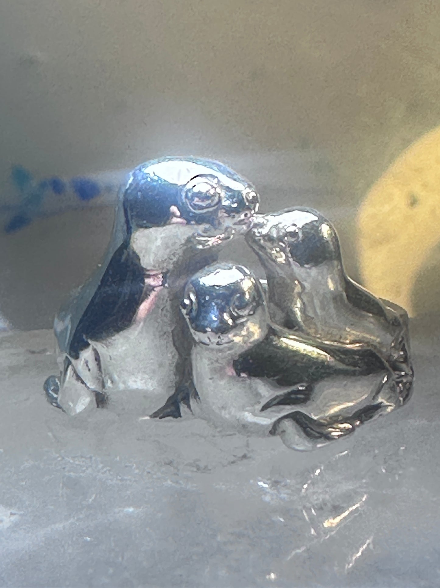Seal family pod ring Kabana band size 7.25 sterling silver women girls