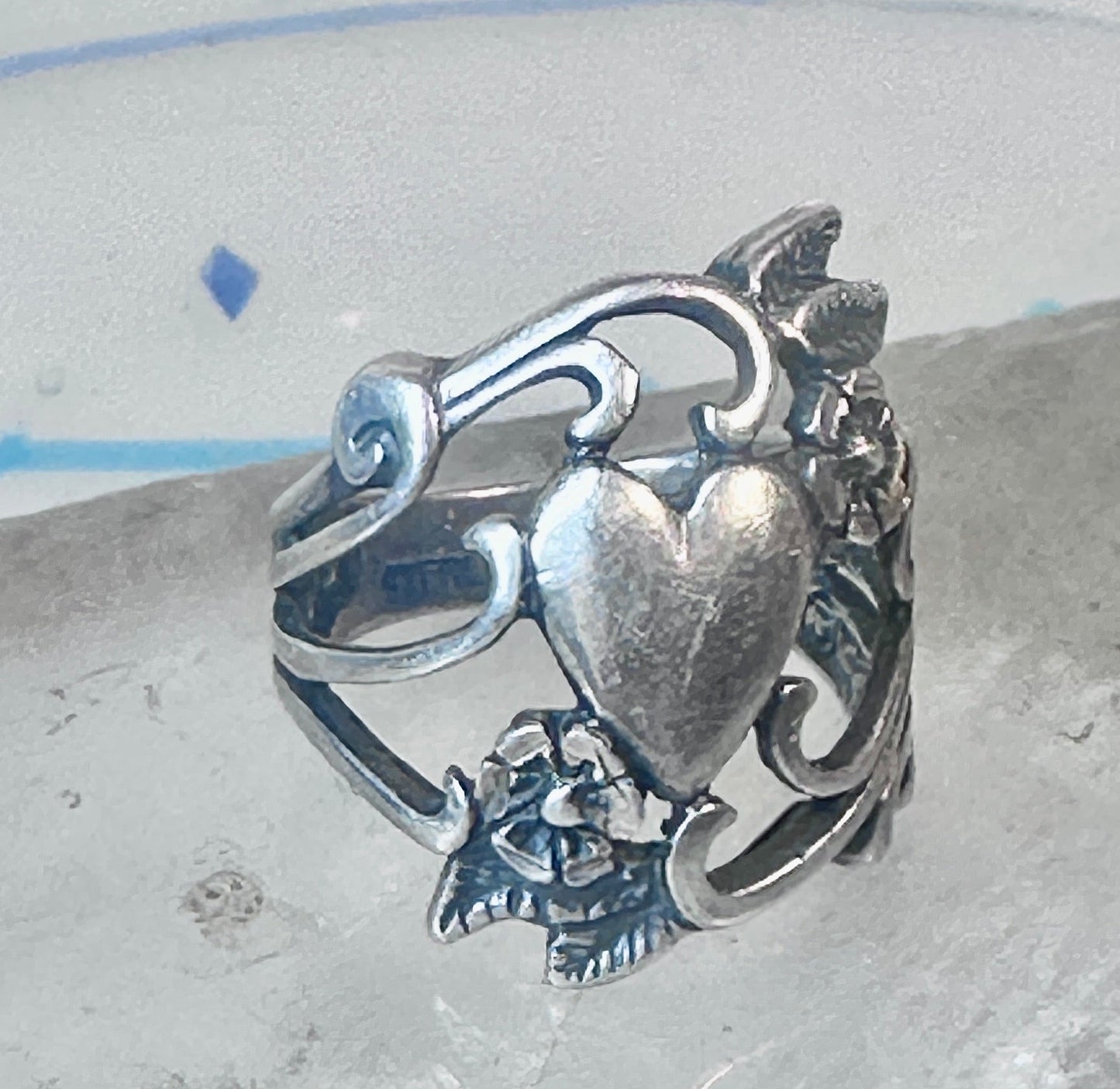 Heart ring Navajo love band Valentine pinky sterling silver size 4.25 women girls