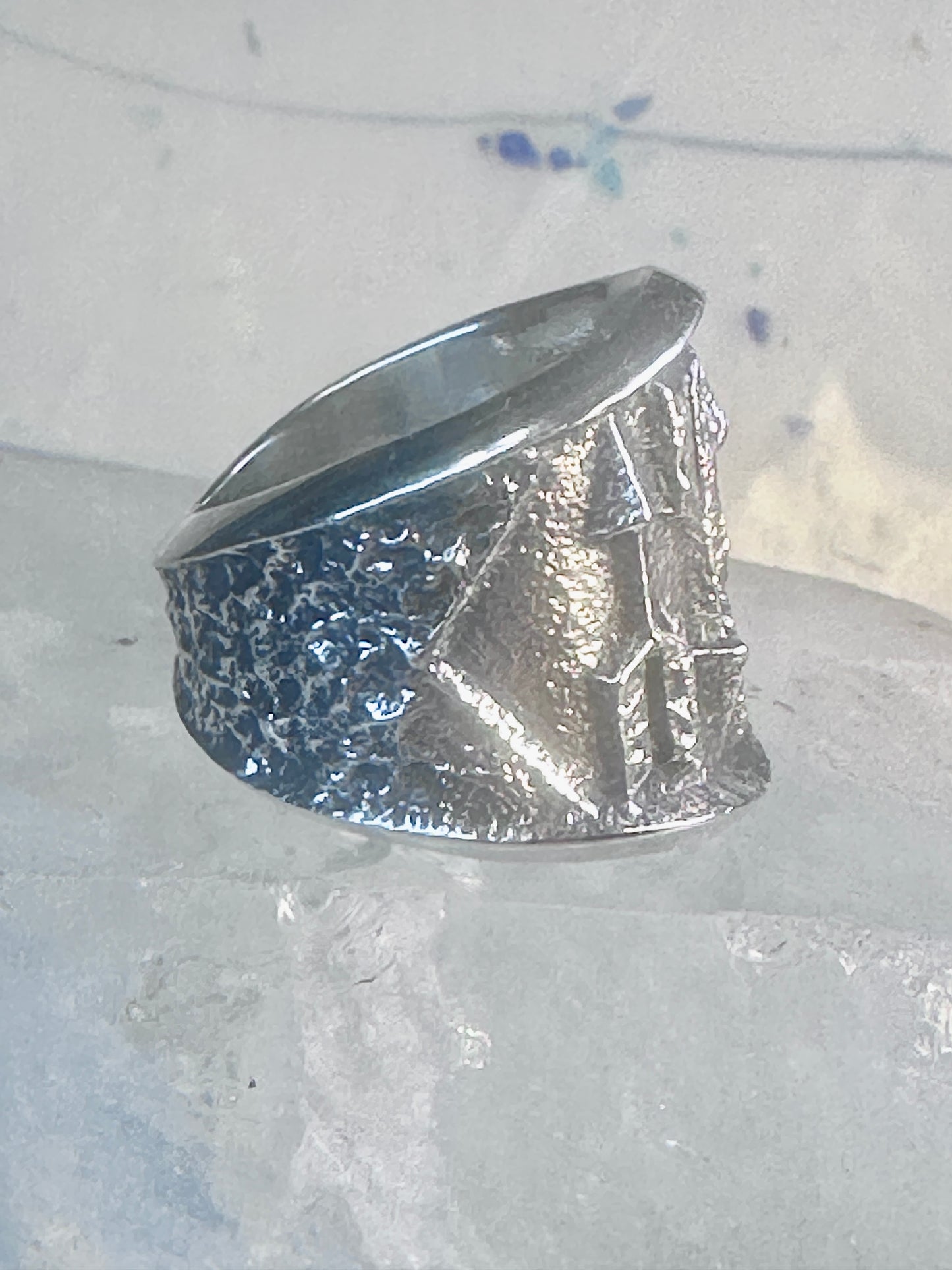 Arrow ring Tufa cast band Kevin Yazzie size 11 sterling silver women