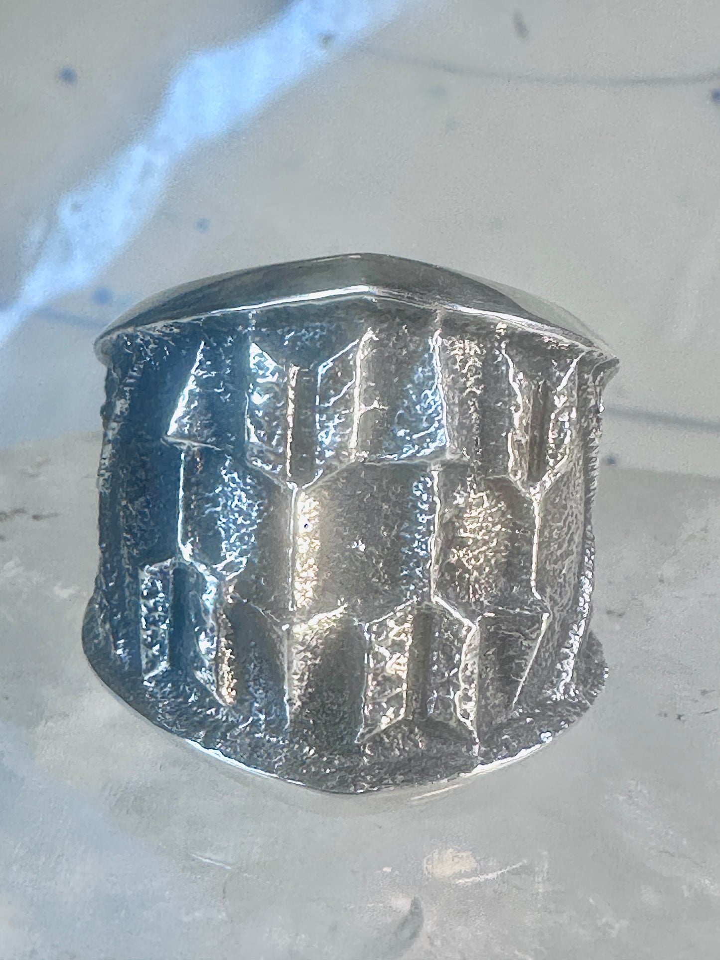 Arrow ring Tufa cast band Kevin Yazzie size 11 sterling silver women