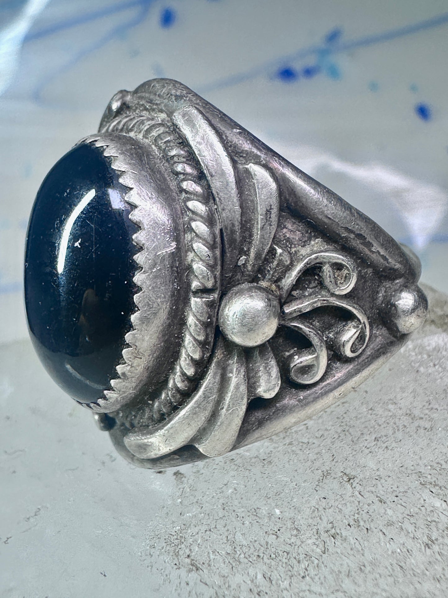 Navajo ring vintage onyx leaves band size 9.25 sterling silver women