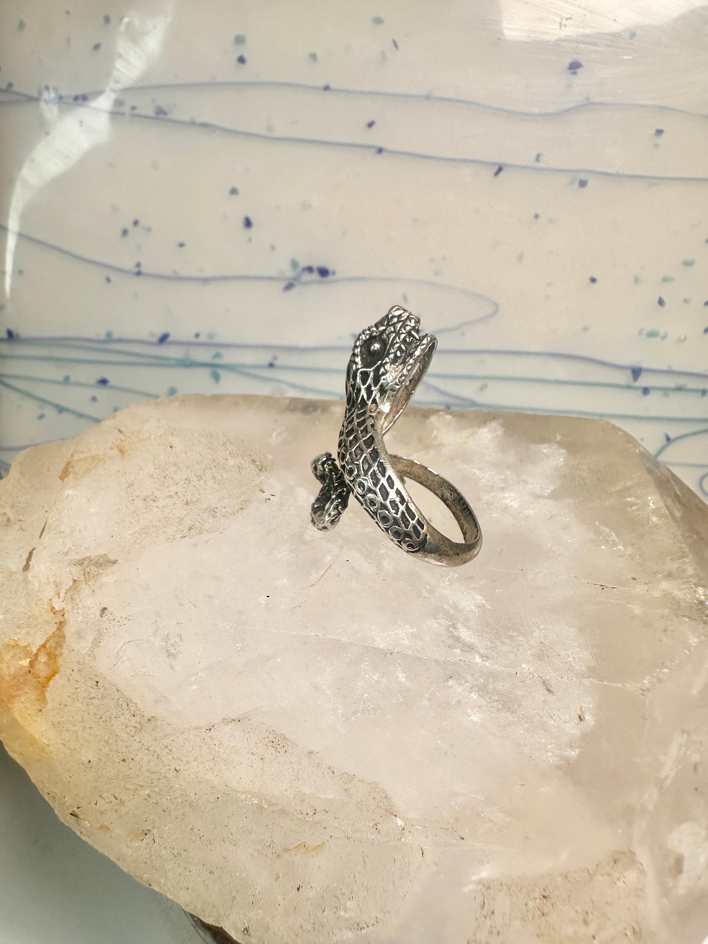 Vintage snake ring animal band size 5.5 sterling silver women