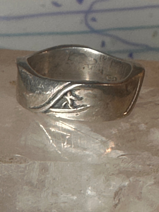 Vintage surfer waves ring size 8.75 sterling silver women girls