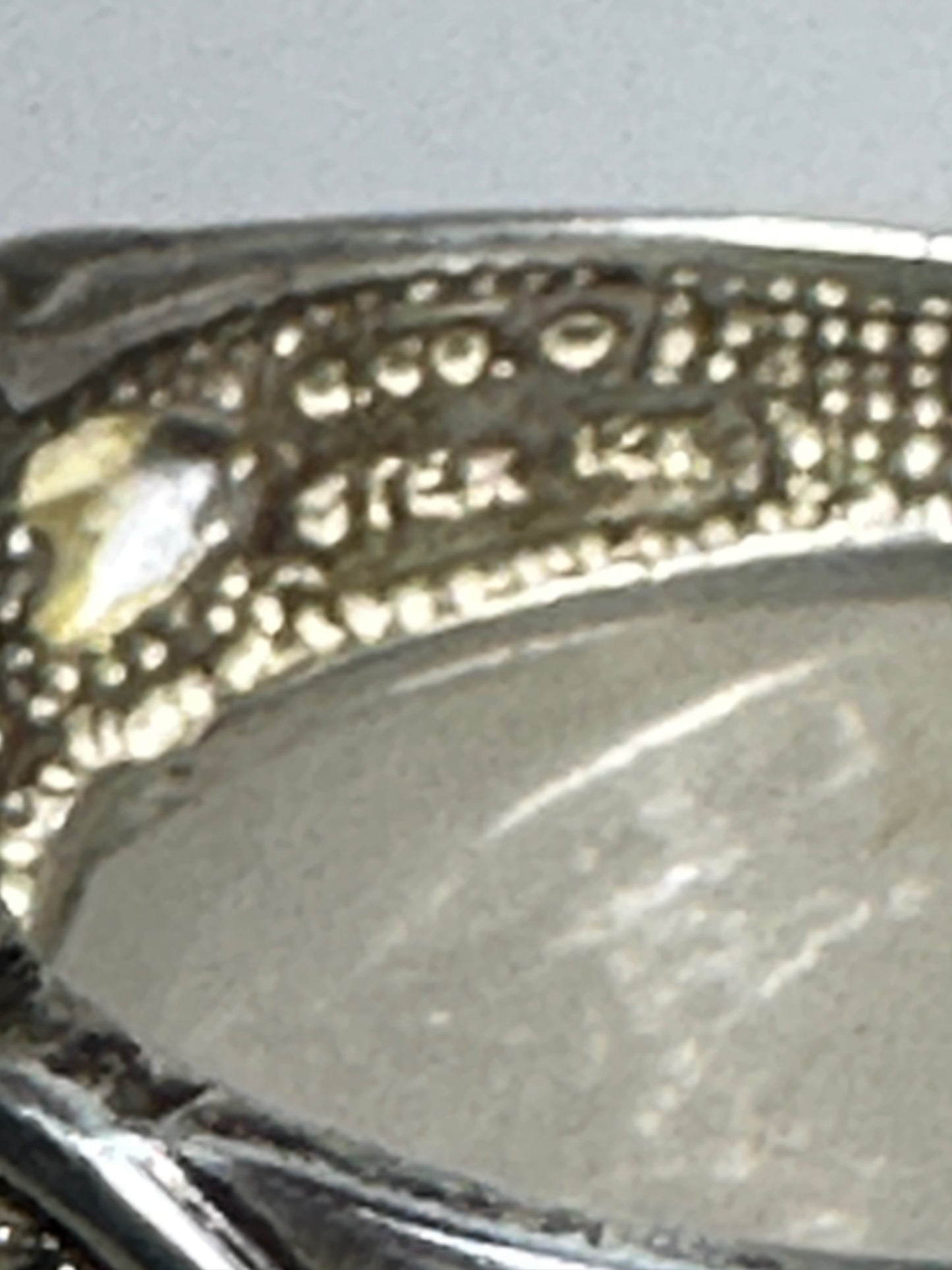 Black Hills Gold ring size 6.25 leaves band 12K gold over sterling silver  women