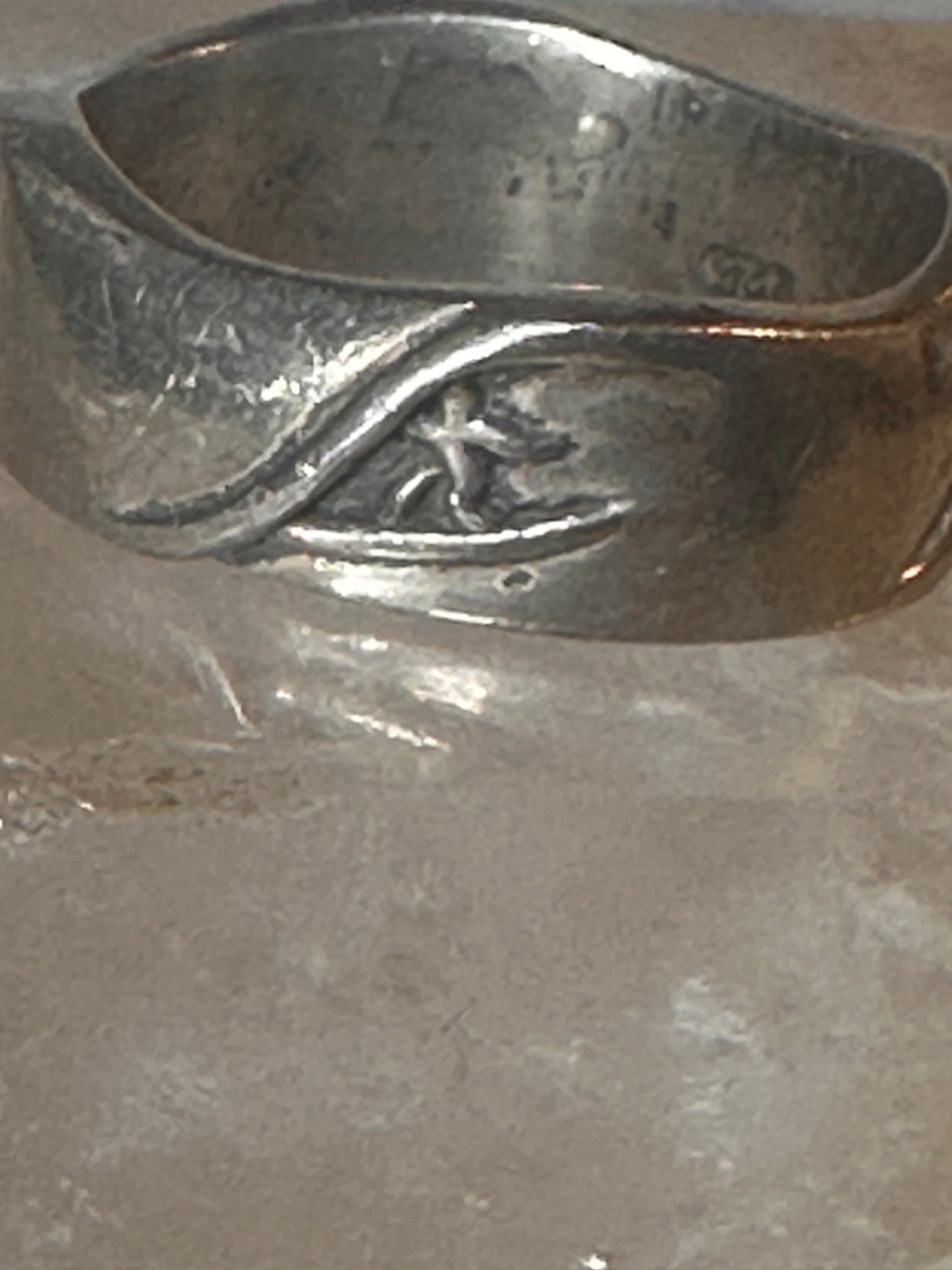 Vintage surfer waves ring size 8.75 sterling silver women girls