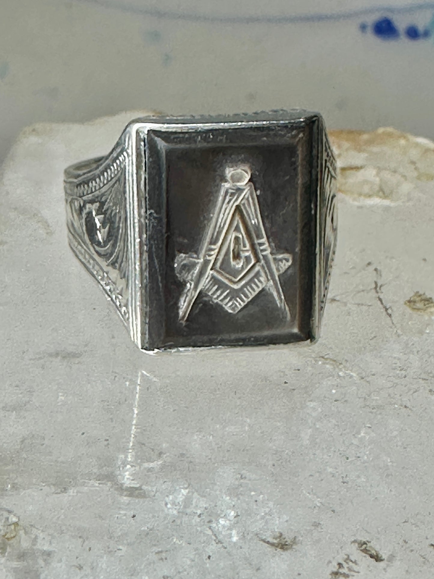 Masonic ring Mother of pearl Mason carved compass size 8.50 sterling silver women men