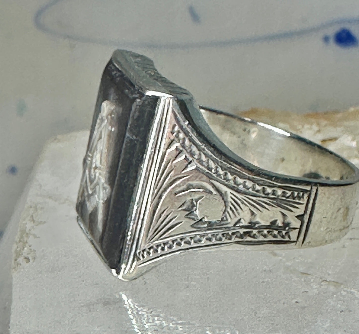 Masonic ring Mother of pearl Mason carved compass size 8.50 sterling silver women men
