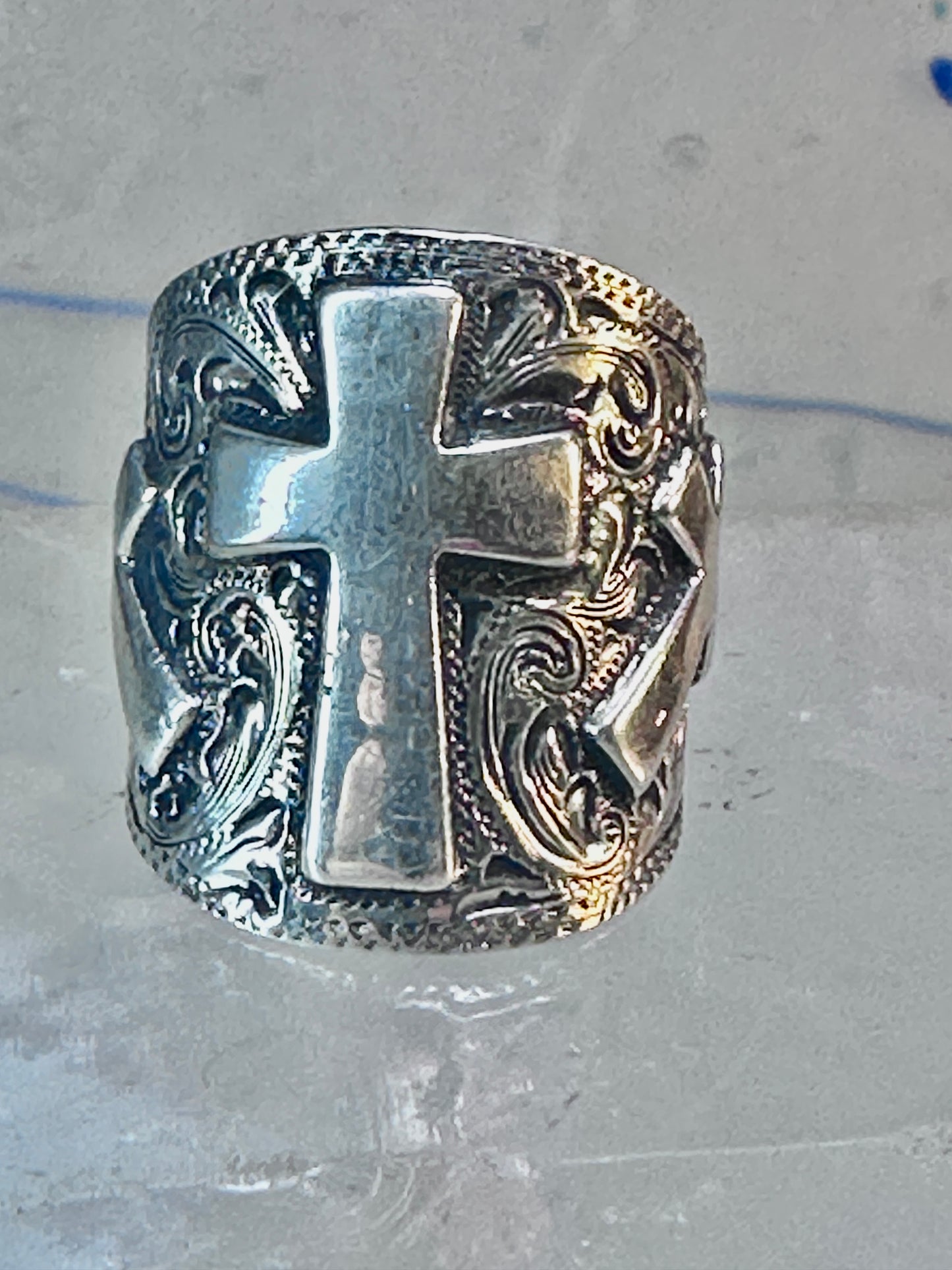 Cross ring cigar band knuckle religious sterling silver size 7.50 women