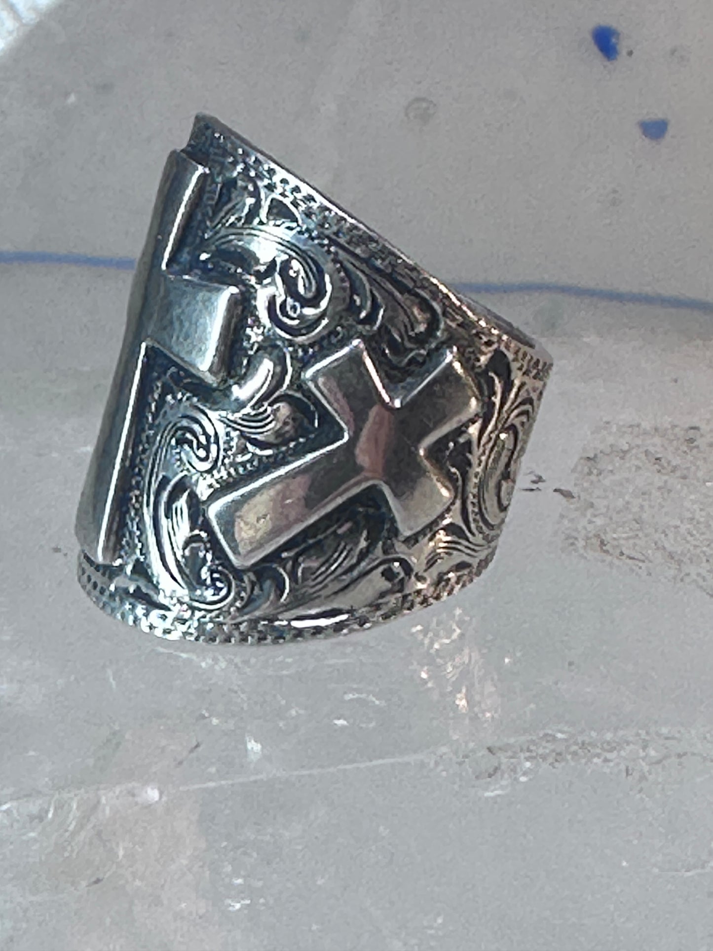 Cross ring cigar band knuckle religious sterling silver size 7.50 women