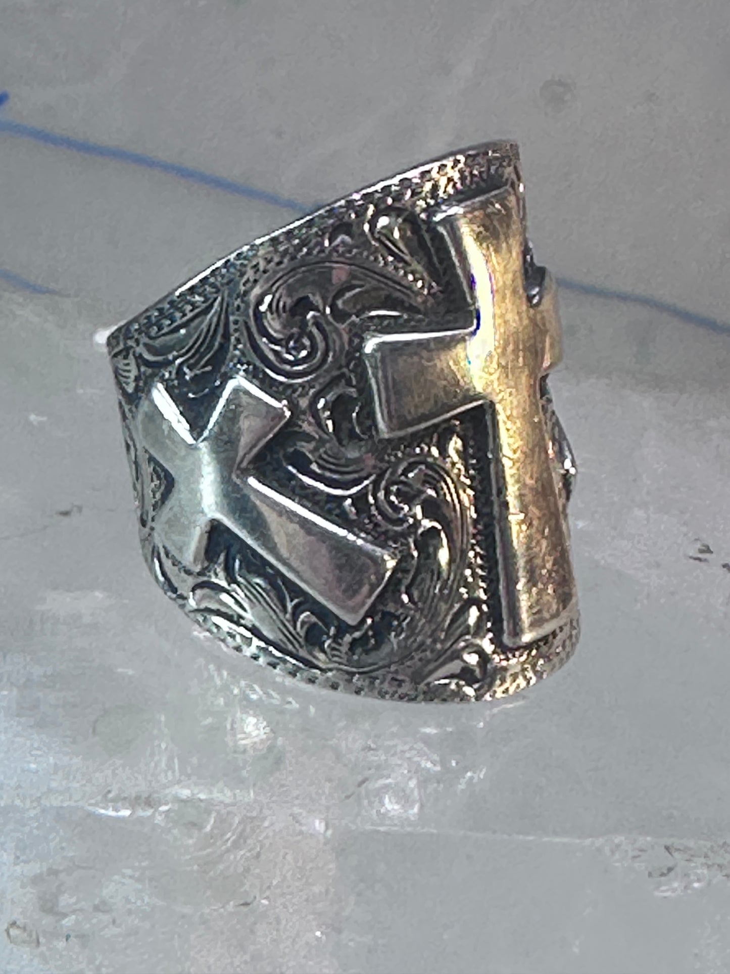 Cross ring cigar band knuckle religious sterling silver size 7.50 women