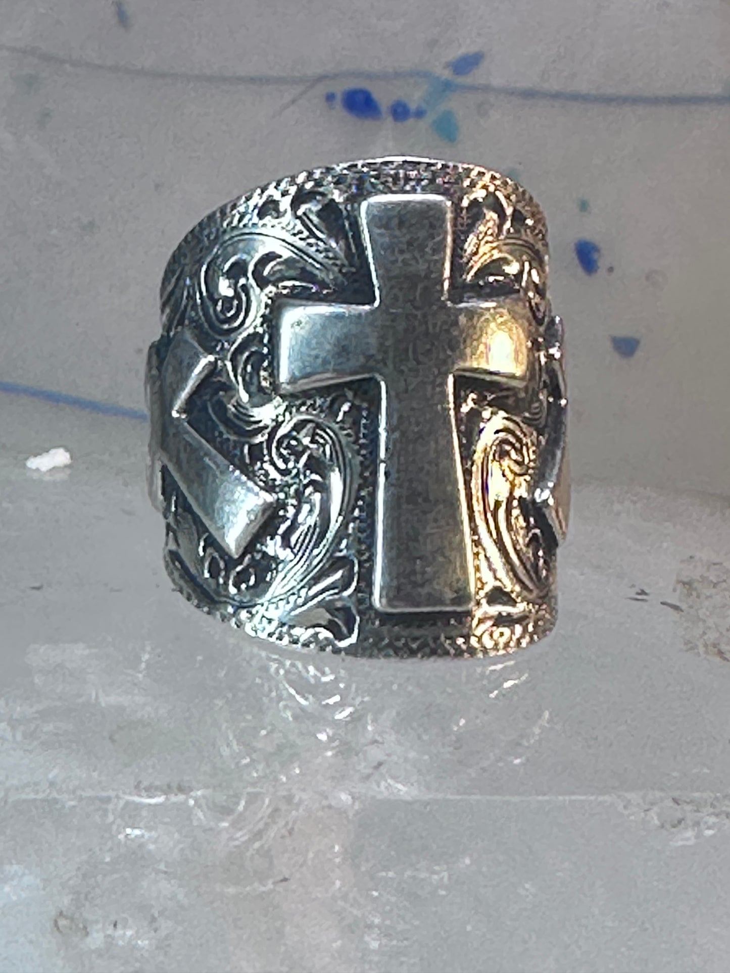 Cross ring cigar band knuckle religious sterling silver size 7.50 women