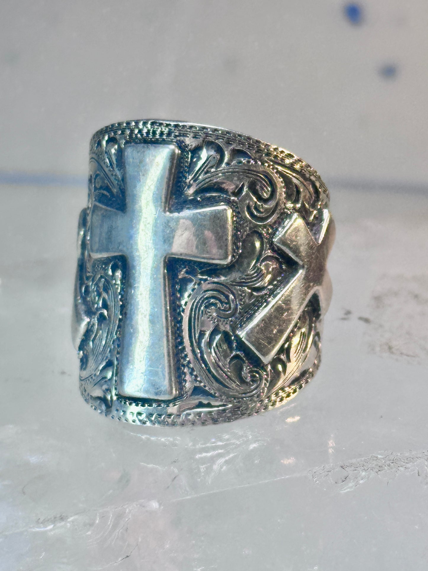 Cross ring cigar band knuckle religious sterling silver size 7.50 women