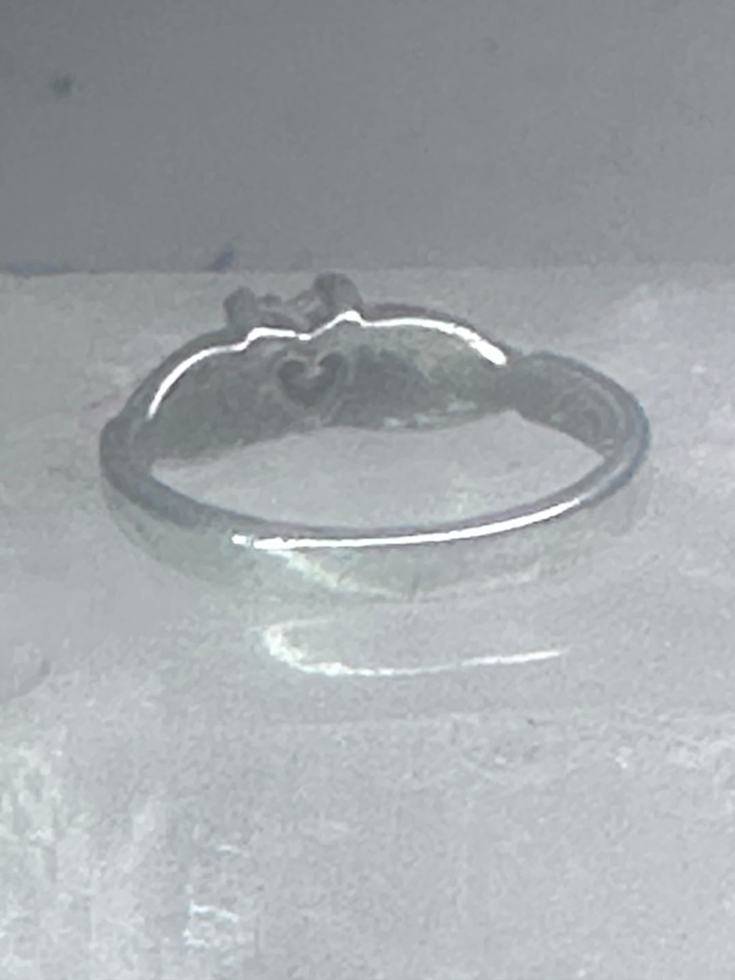 Black Hills Gold Ring leaves slender valentine heart love band size 5 sterling silver women pinky