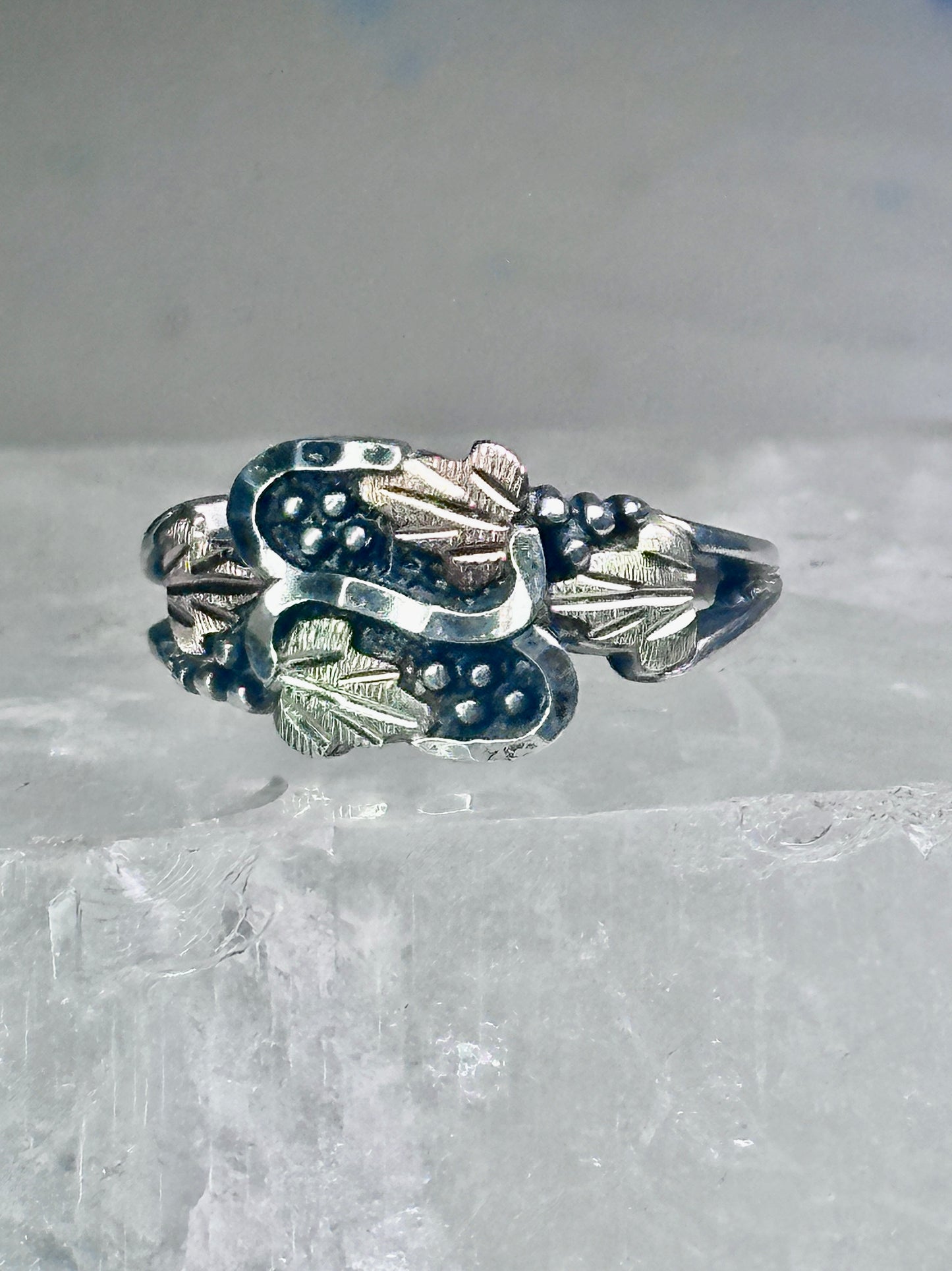 Black Hills Gold Ring leaves band size 6 sterling silver women girls