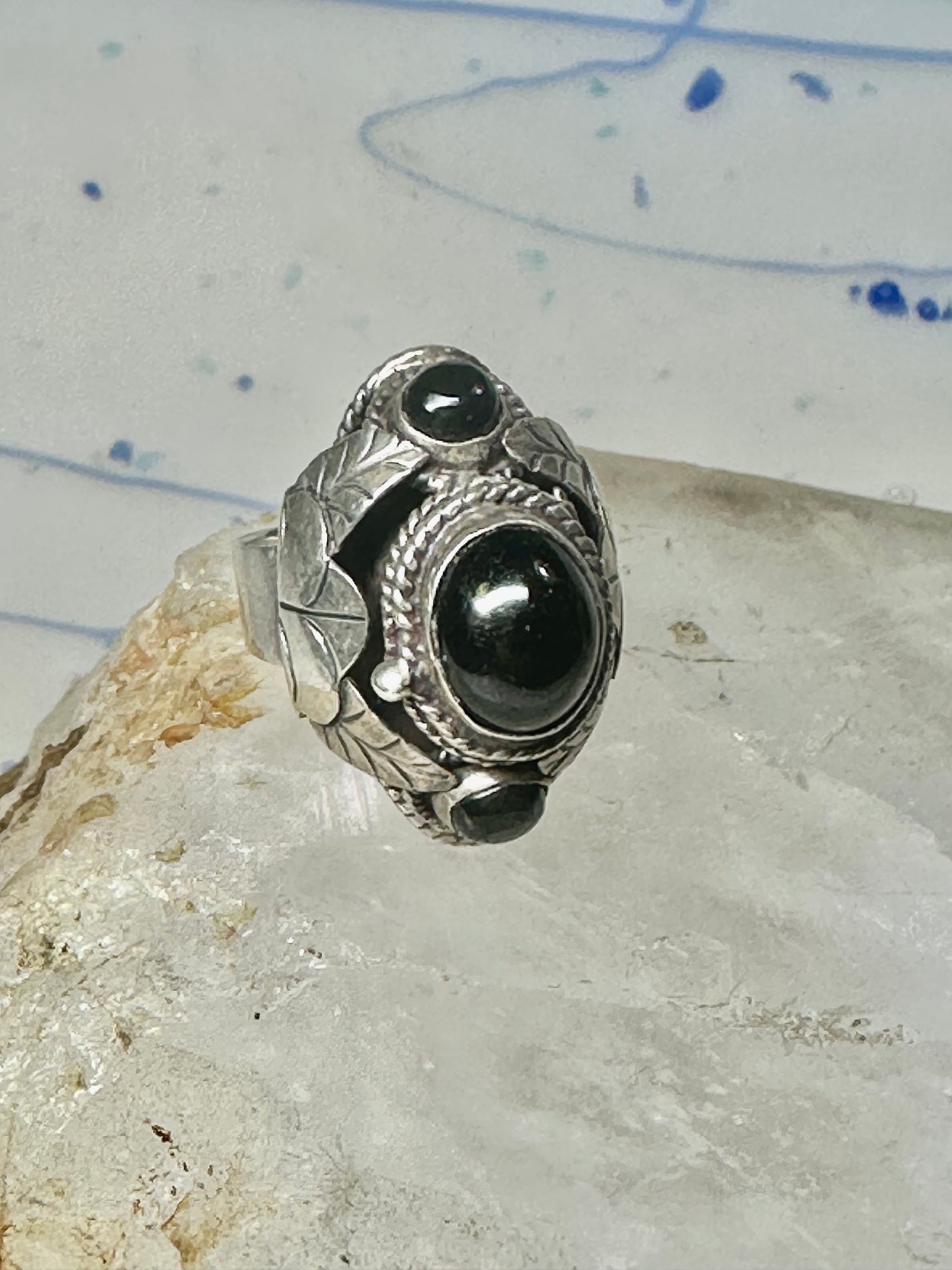 Poison ring obsidian ? leaves  band size 7 sterling silver women girls
