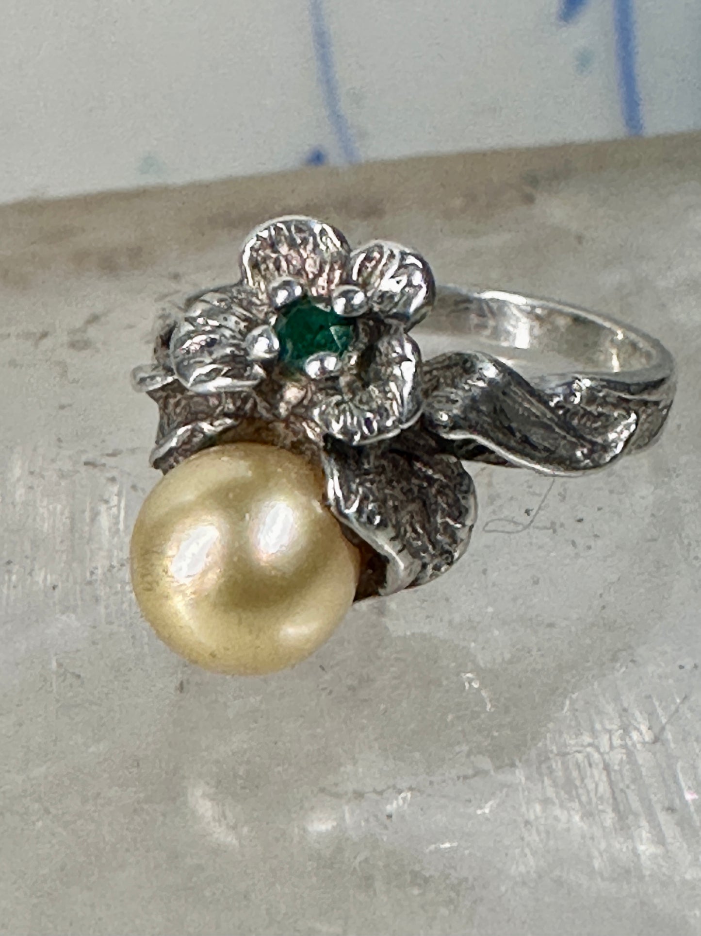 Flower ring Freshwater Pearl band green stone Art Deco Size 5 Sterling Silver women