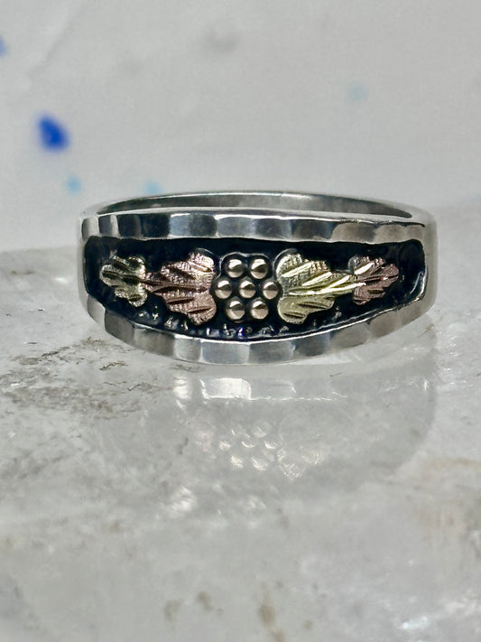 Vintage Black Hills Gold Sterling Silver Grape Leaves Band Ring Size 7.75 5.2g