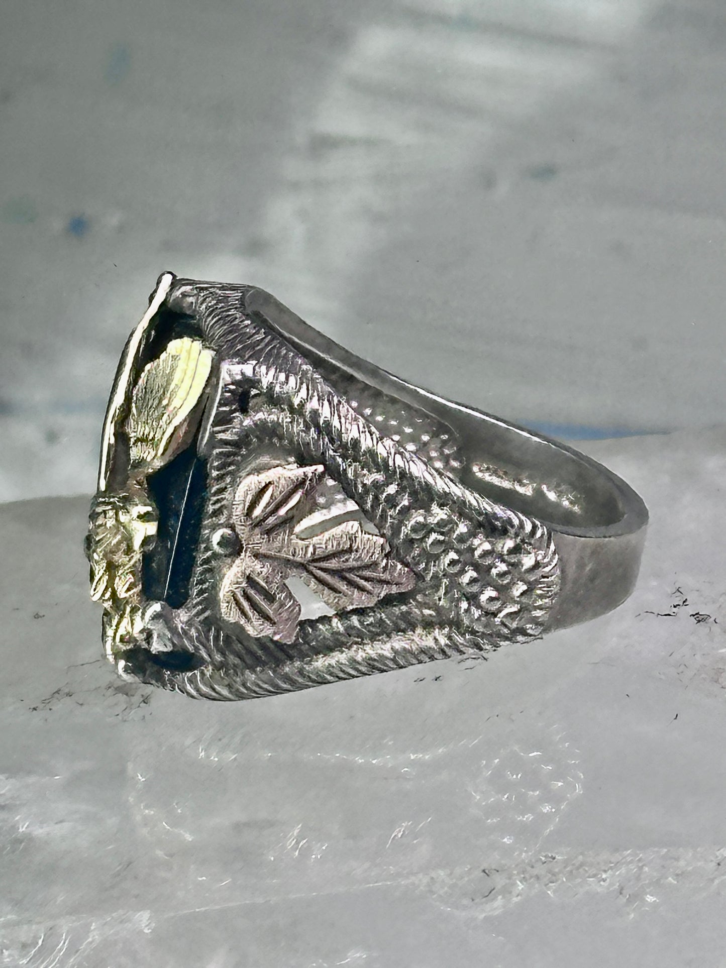 Black Hills Gold Ring Eagle leaves band size 8.75 sterling silver women men