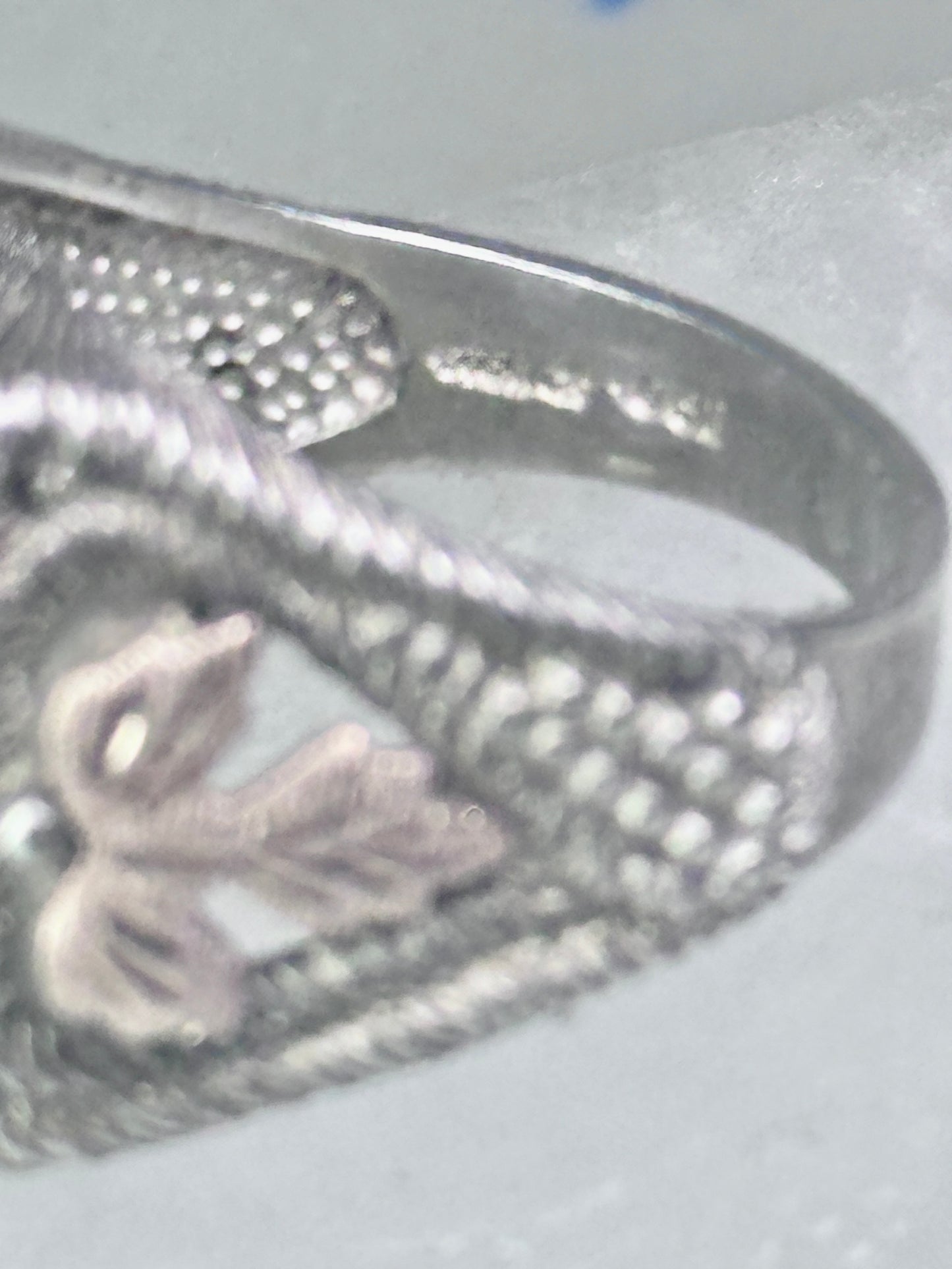 Black Hills Gold Ring Eagle leaves band size 8.75 sterling silver women men