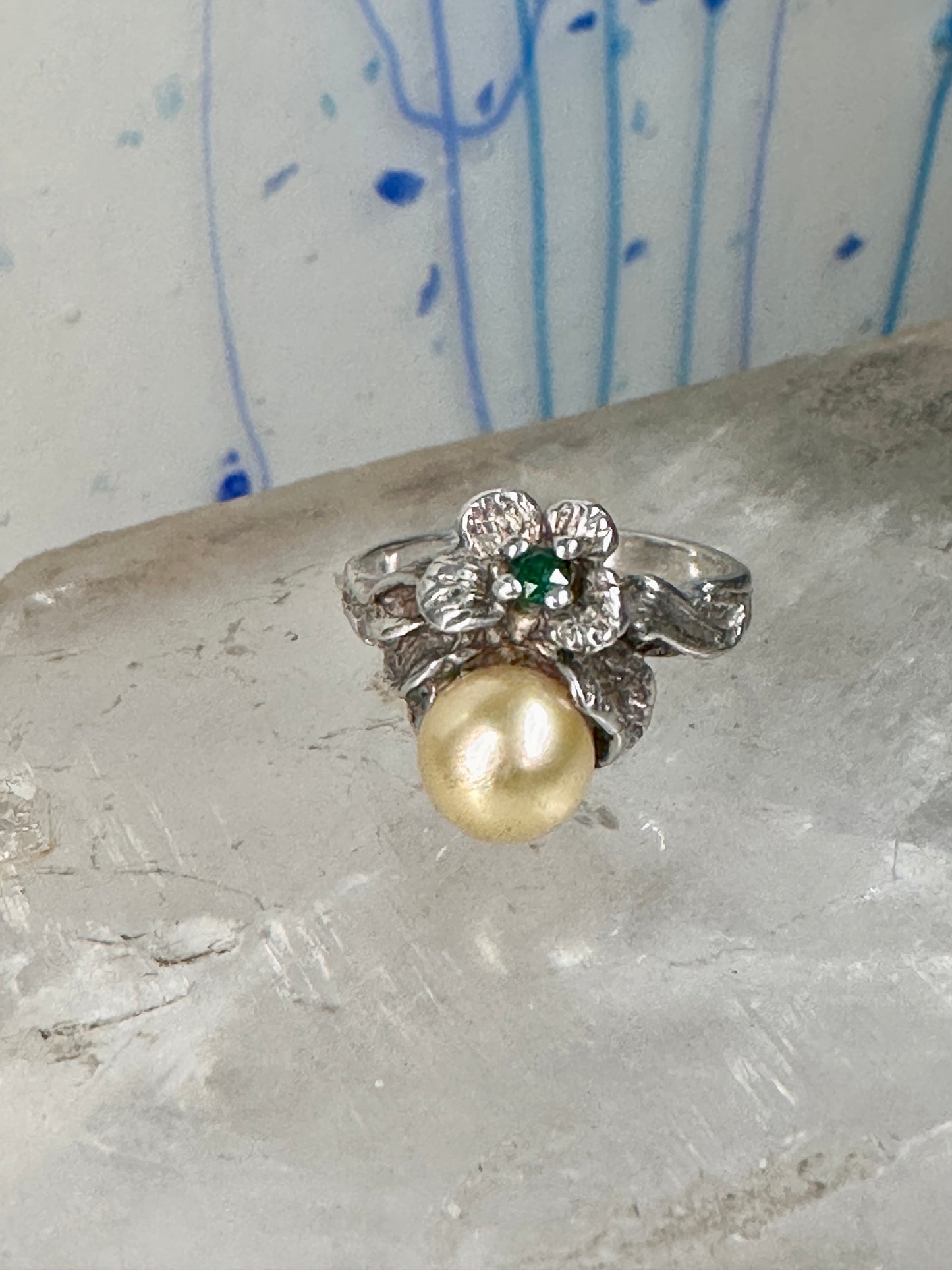 Flower ring Freshwater Pearl band green stone Art Deco Size 5 Sterling Silver women