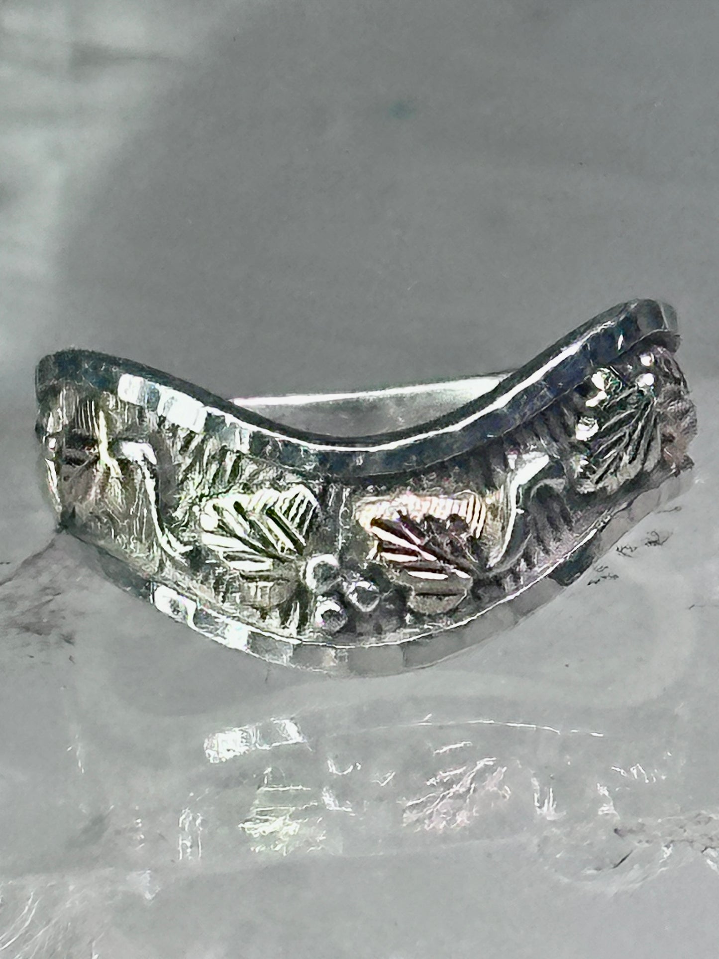 Black Hills Gold Ring leaves wavy band size 8 sterling silver women men