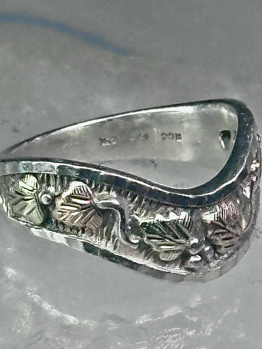 Black Hills Gold Ring leaves wavy band size 8 sterling silver women men