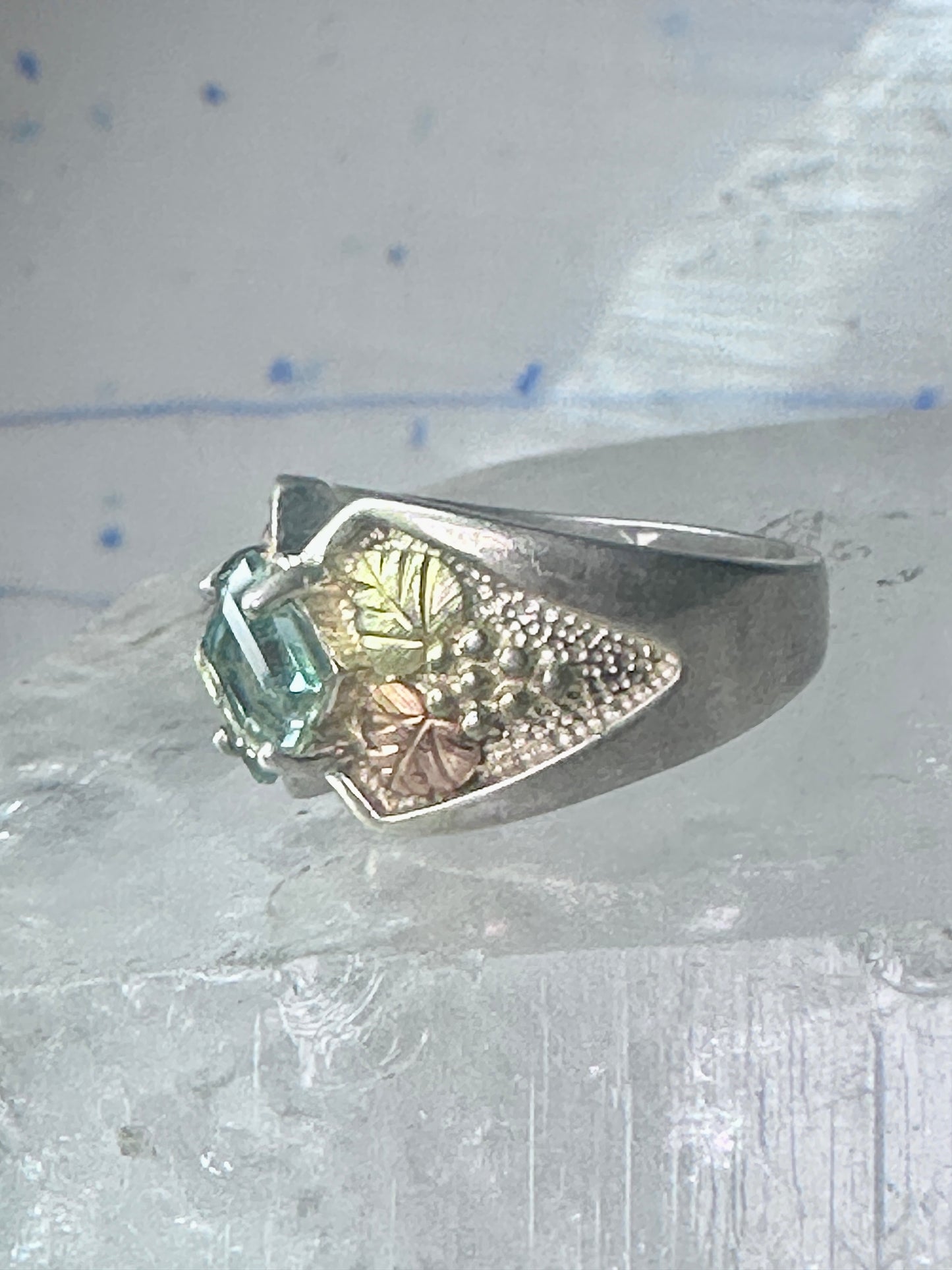 Black Hills Gold Ring aquamarine blue color stone leaves band size 5.75 sterling silver women pinky