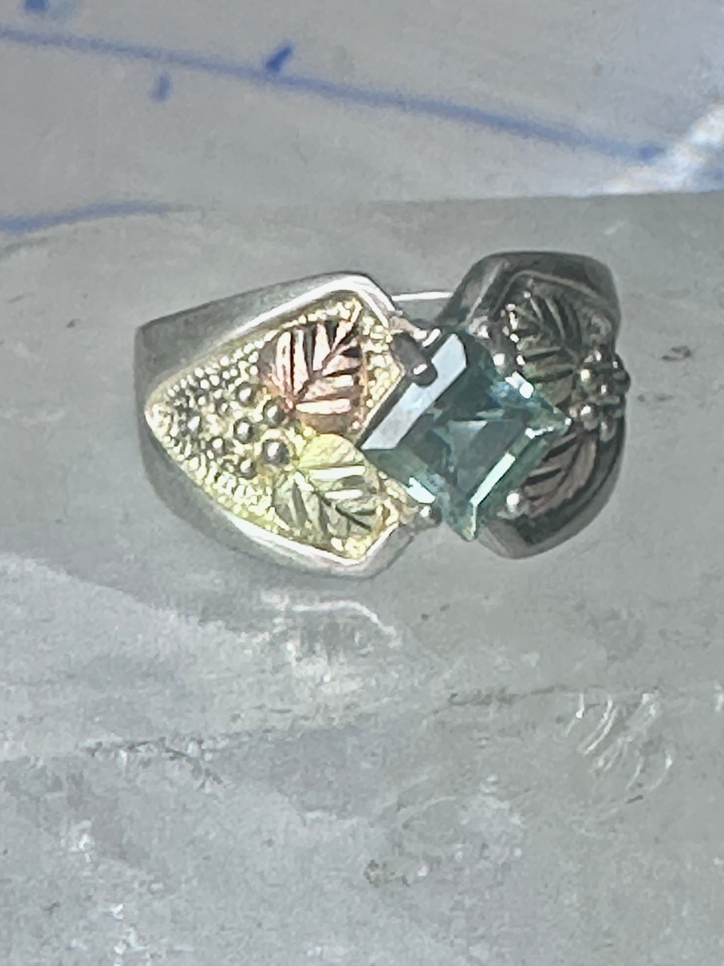 Black Hills Gold Ring aquamarine blue color stone leaves band size 5.75 sterling silver women pinky