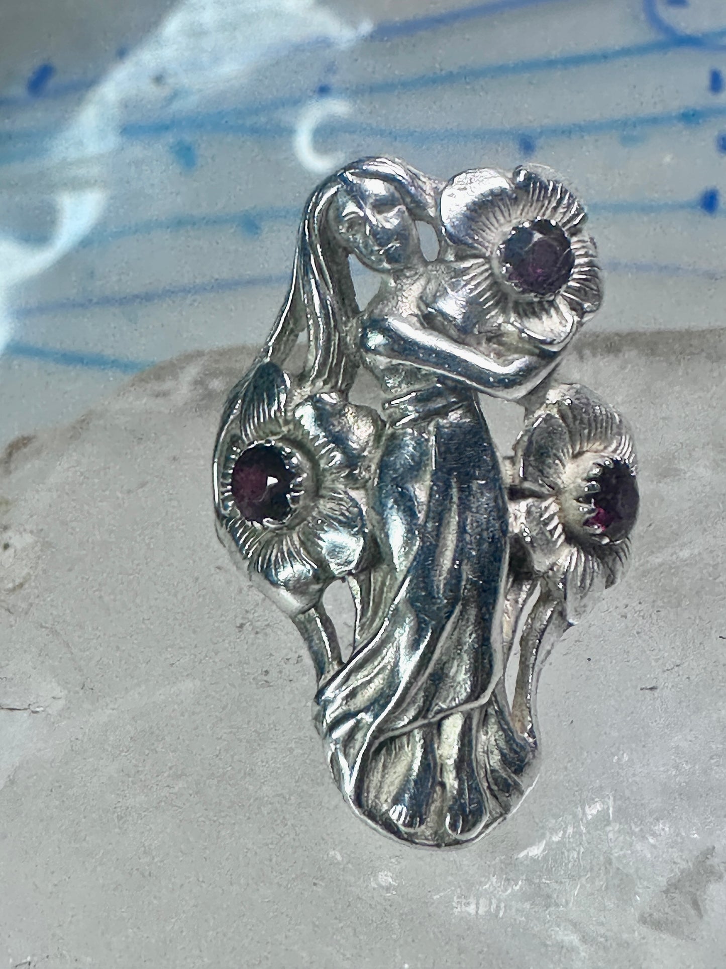 Lady with flowers Ring Art Deco Nouveau band leaves size 8 sterling silver women&nbsp;