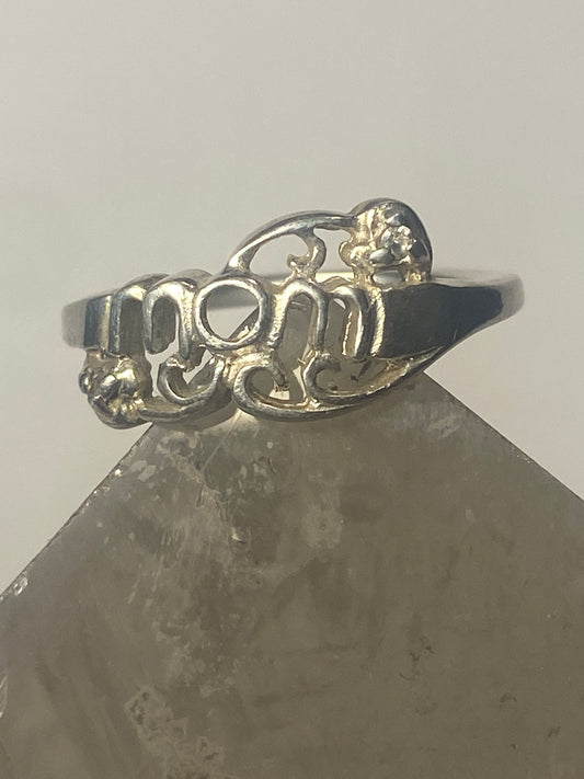 Mom ring Mothers Day band floral sterling silver women