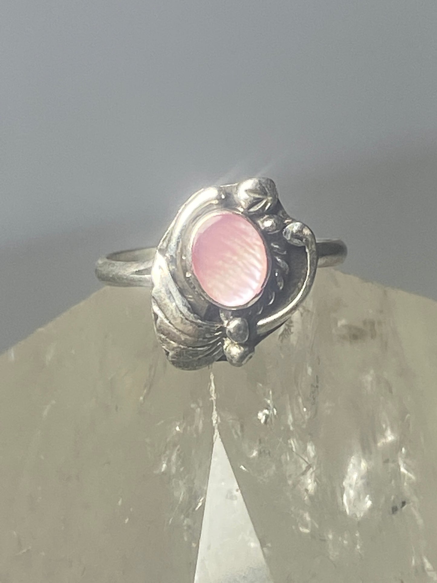 Mother of Pearl ring southwest pinky floral leaves blossom baby children women girls  k