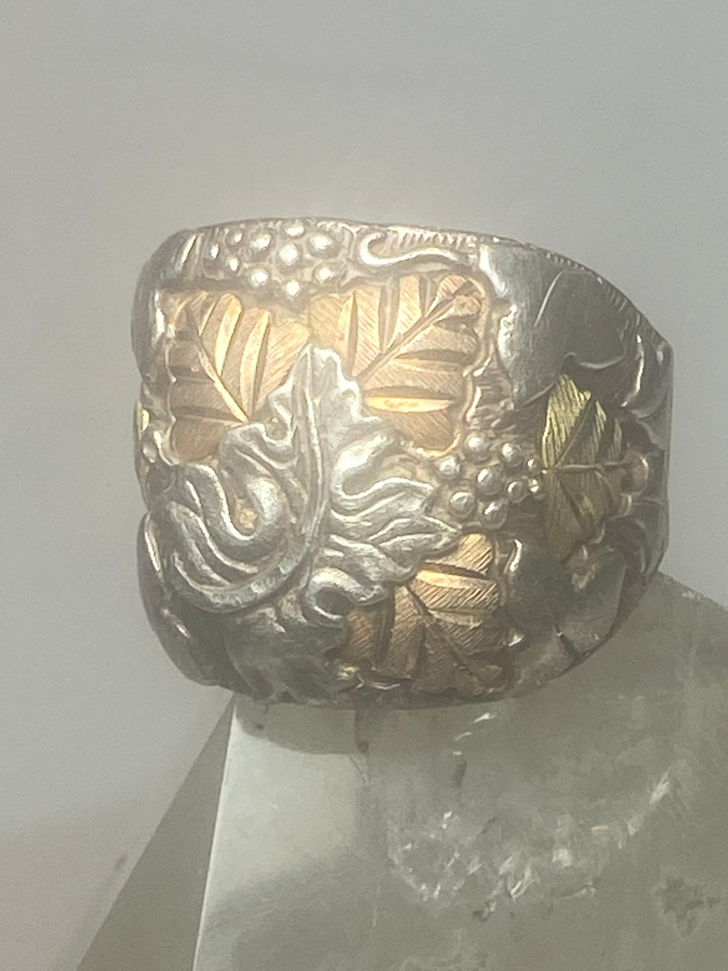 Black Hills Gold ring leaves band sterling silver men women