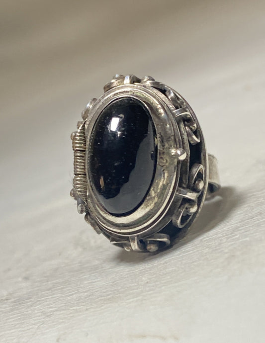 Poison ring size 5 Onyx long Mexico southwest sterling silver women