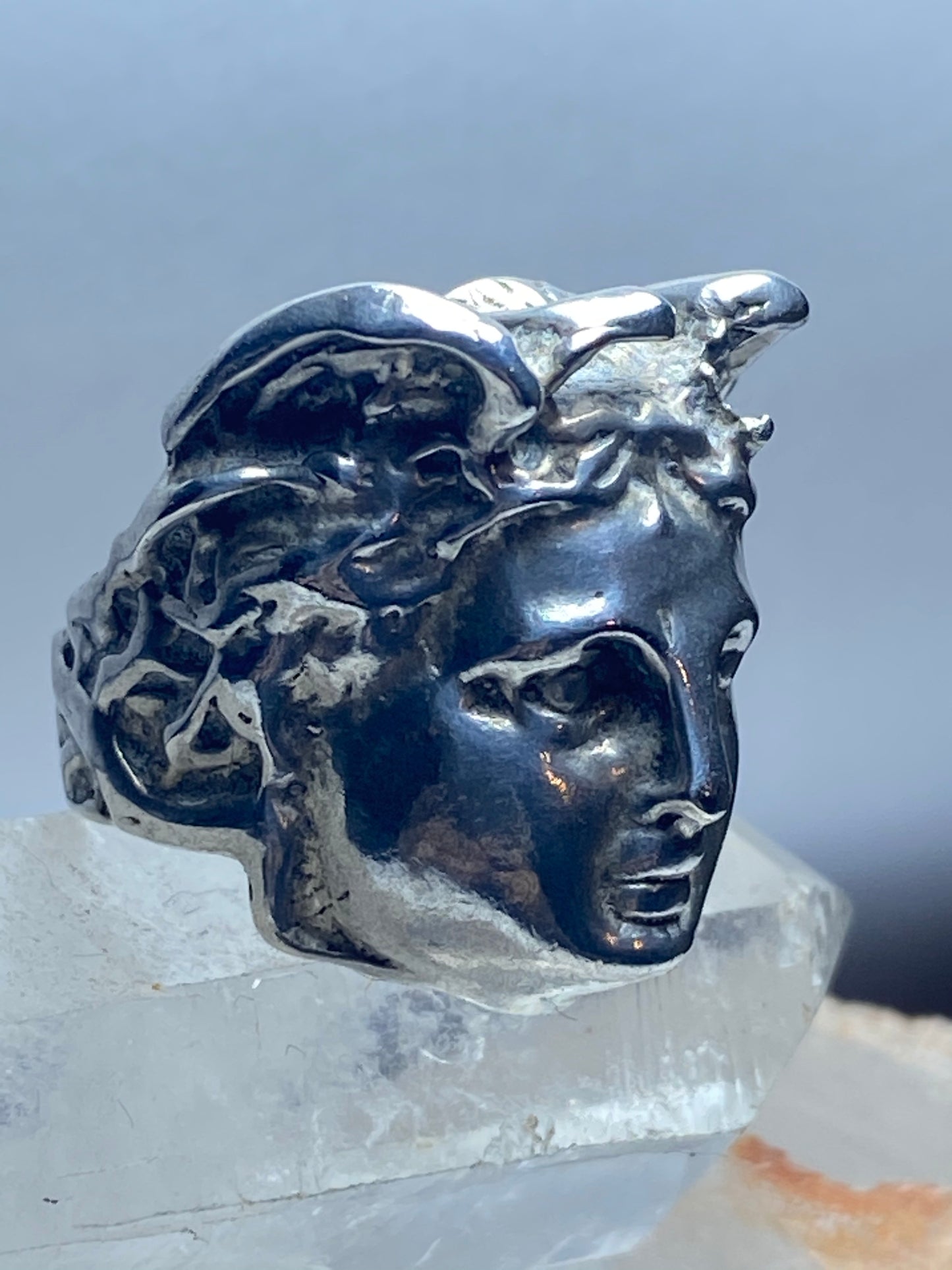 Classical Face ring size 4 with bird on head sterling silver