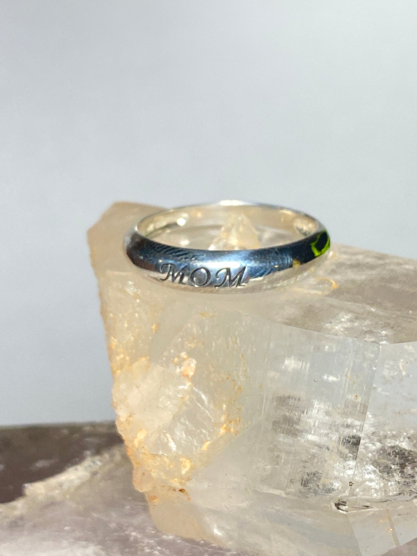 Mom Ring word band love friendship sterling silver women daughters girls