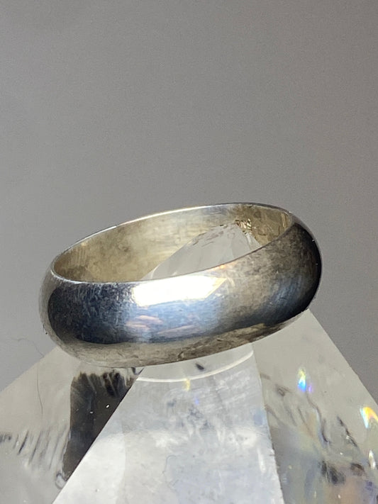 Vintage Plain ring size 5.75 wedding band stacker sterling silver D