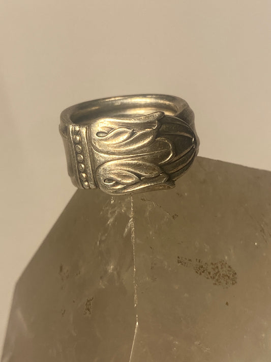 Spoon ring floral column band women