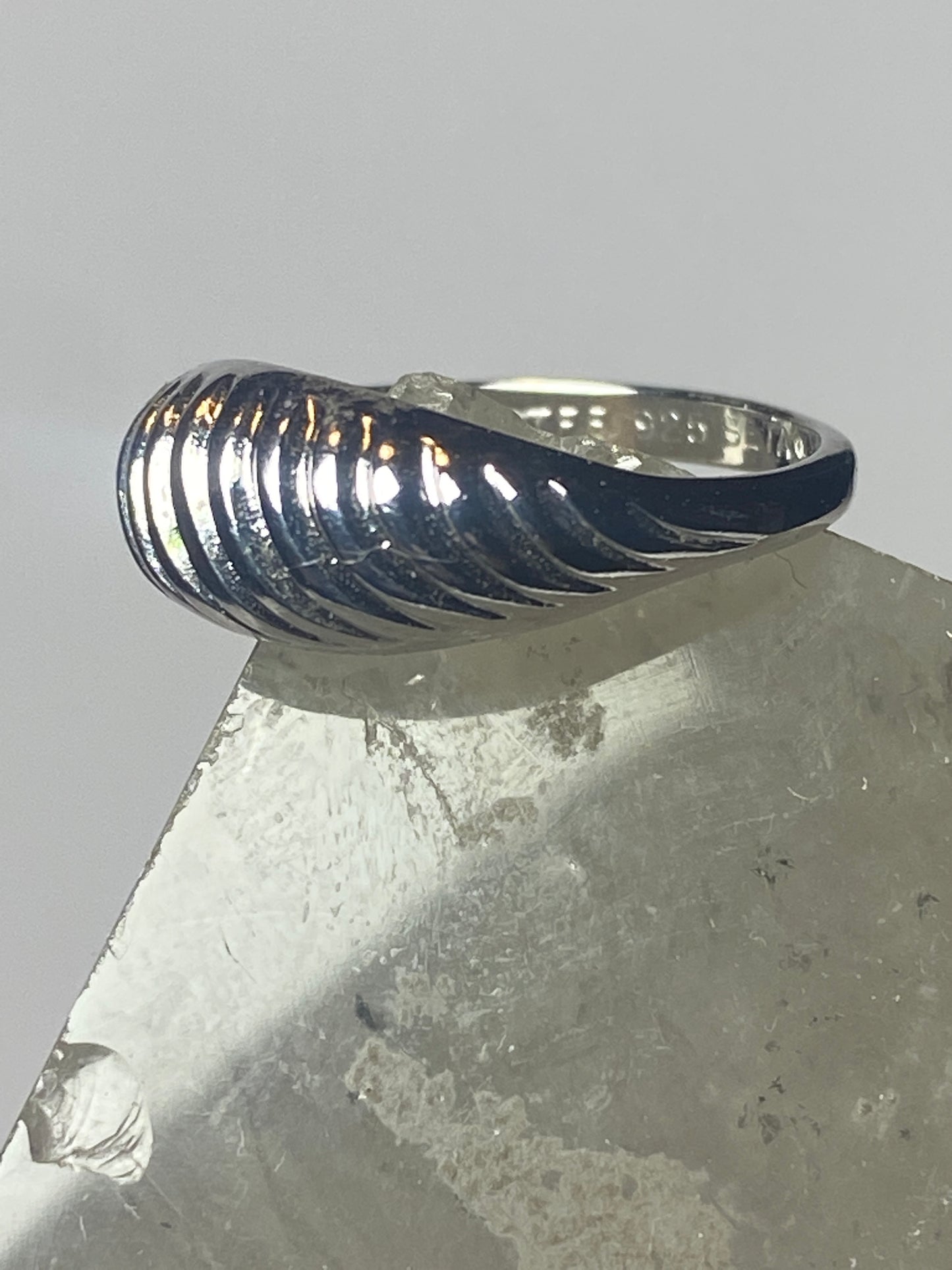 Shrimp design band slender pinky ring sterling silver women girls