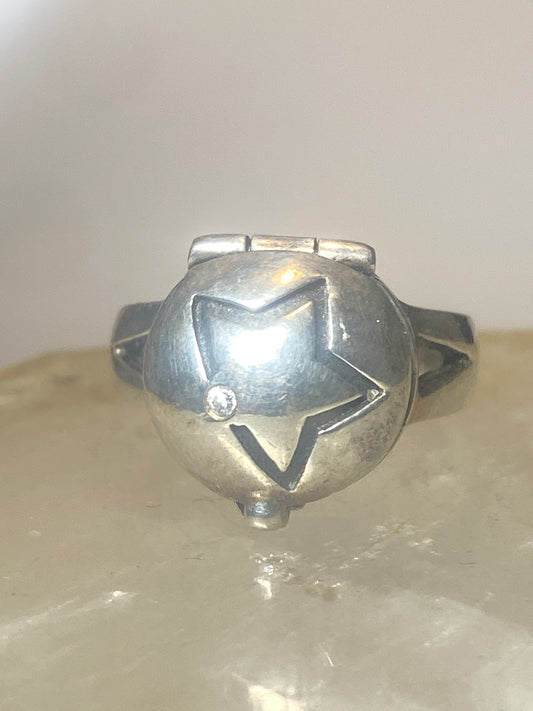 Poison ring size 6.75  star celestial band sterling silver women girls