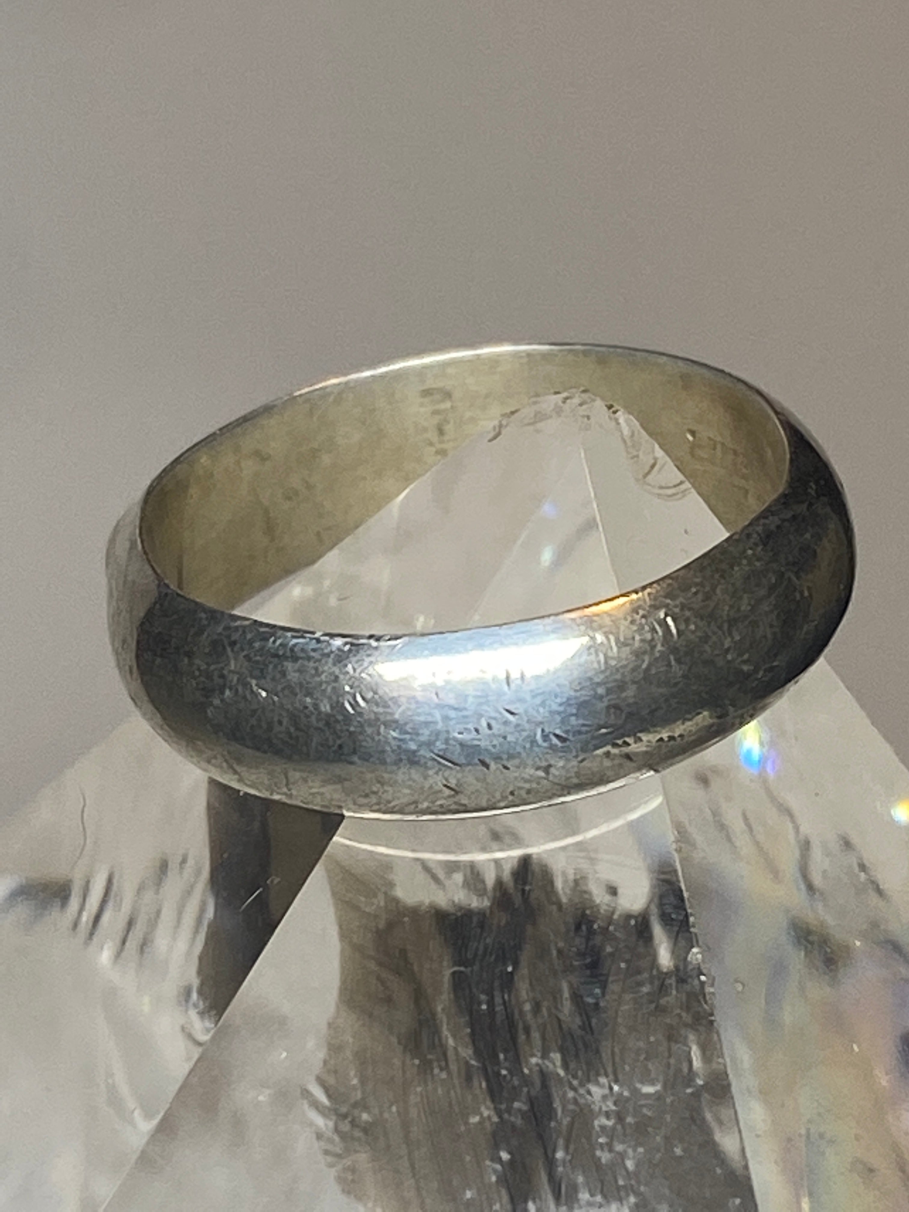 Vintage selling Sterling Silver Band Ring - Size 7.75