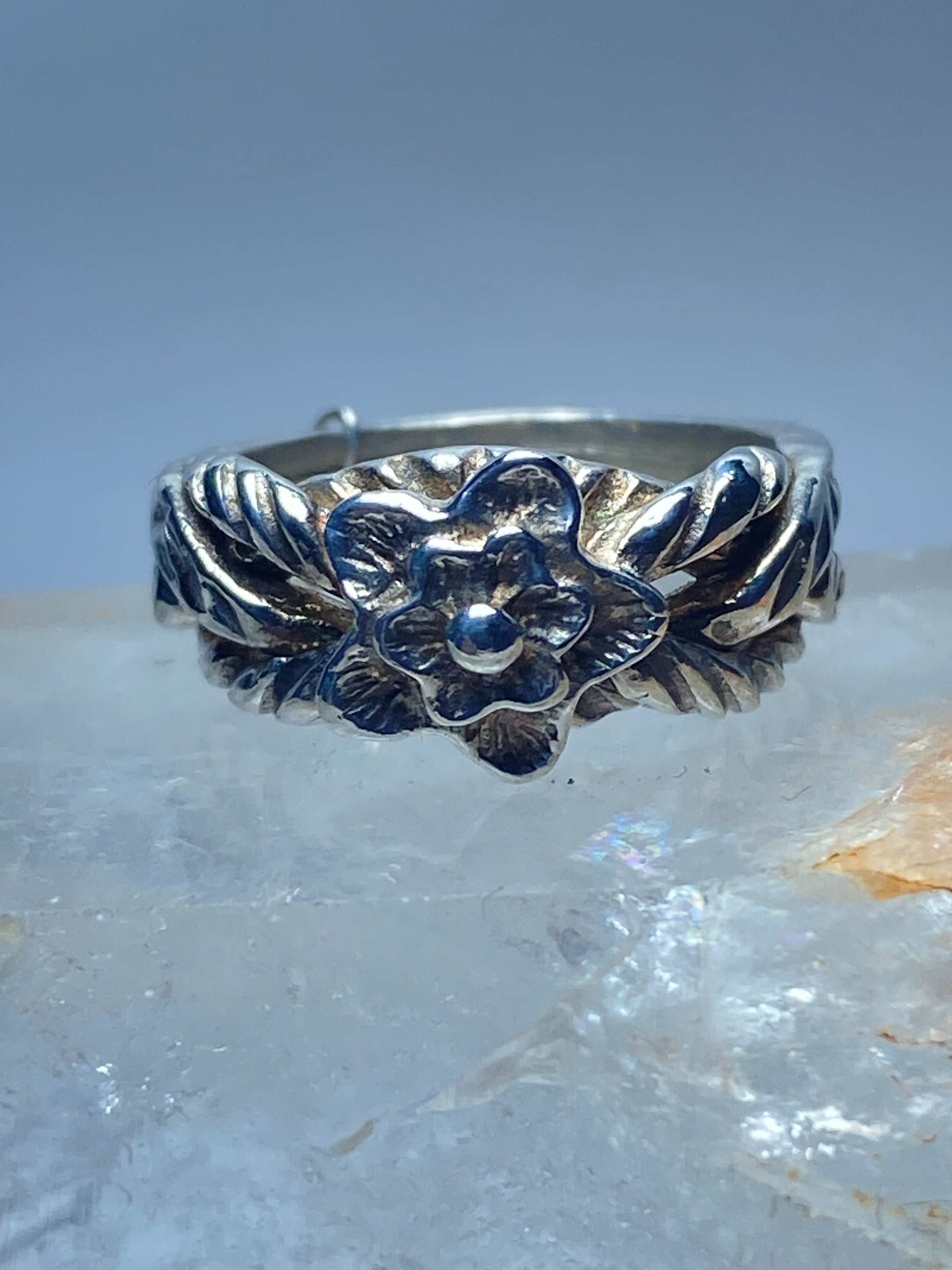 Sterling silver online flower ring