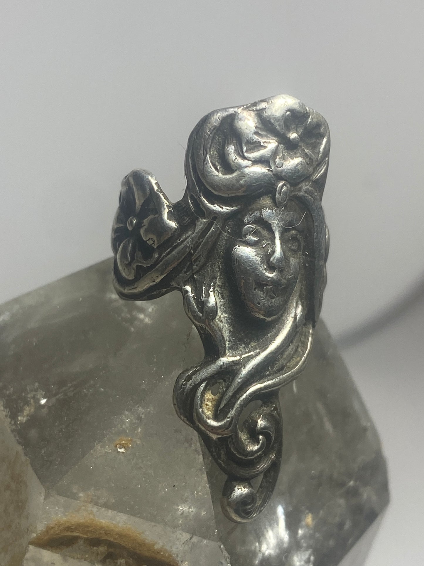 Art Deco face  size 5.75 w flowers sterling silver women girls